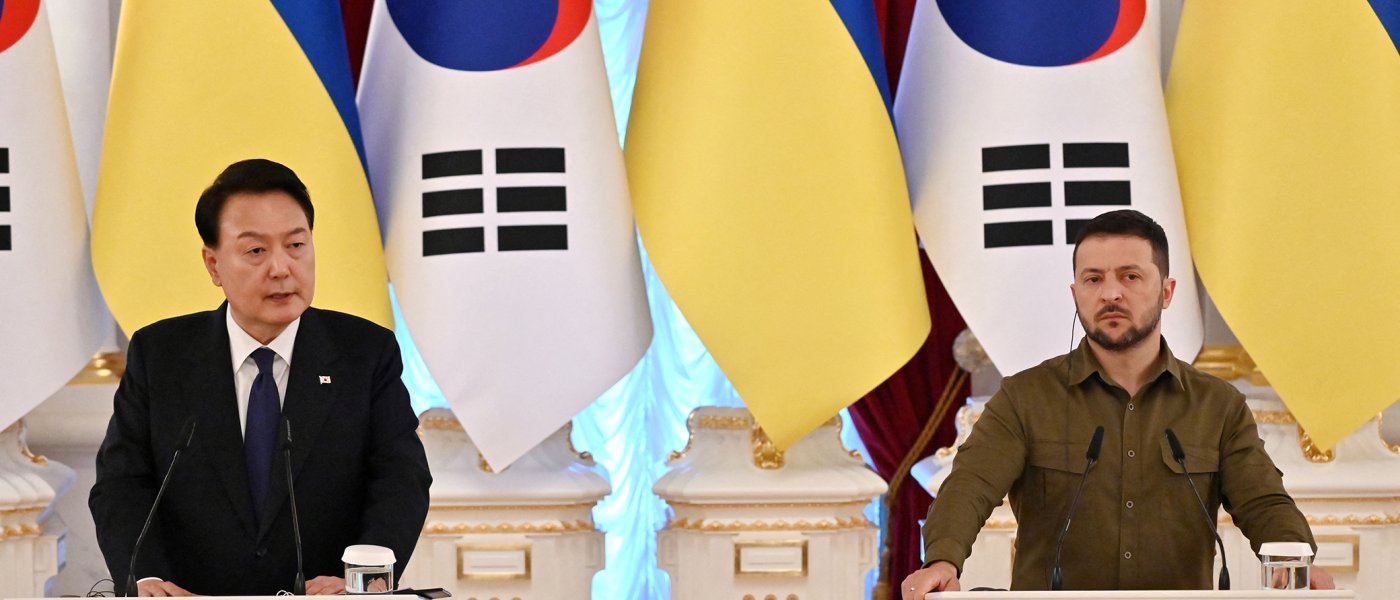 South Korea’s Dilemma: Should It Support Ukraine with Military Aid Against Russia? 4 Kim Yong Wii Volodymyr Zelenskyy