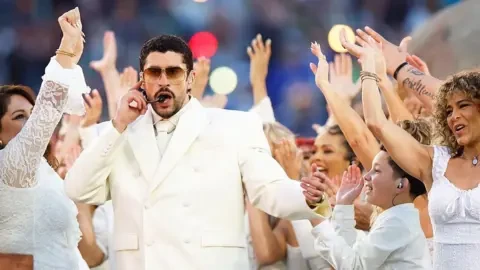 Bad Bunny’s Super Bowl LX Halftime Show Becomes a Cultural Flashpoint: Why It Succeeded and What It Really Meant 5 Bad Bunny Super Bowl LX Halftime Show