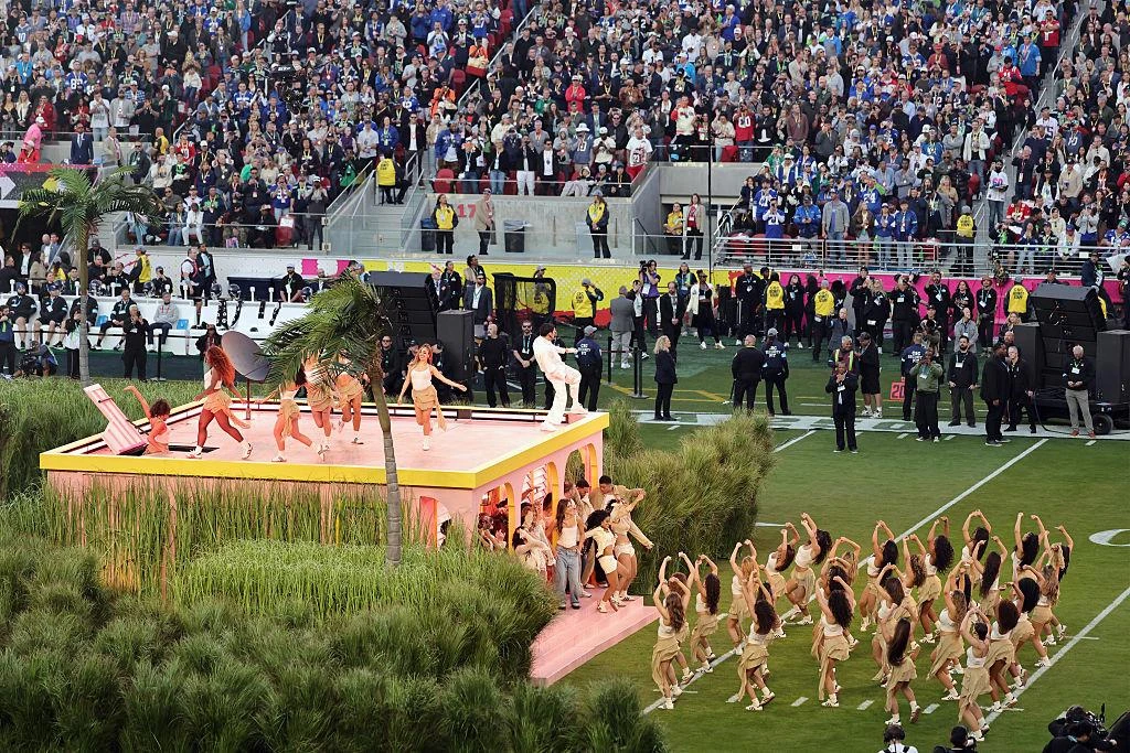 Bad Bunny’s Super Bowl LX Halftime Show Becomes a Cultural Flashpoint: Why It Succeeded and What It Really Meant 3 Bad Bunny Super Bowl LX Halftime Show